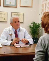 Πολλοί ασθενείς βρίσκουν χρήσιμο να κάνει μια λίστα με ερωτήσεις πριν δει το γιατρό.