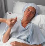 Εικόνα μιας γυναίκας, αναξιοπαθούντα, στο κρεβάτι του νοσοκομείου